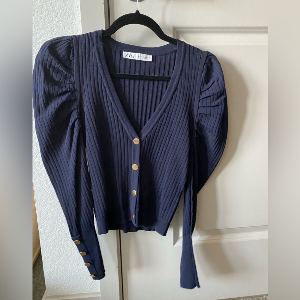 Zara gold button cardigan ruffle shoulders
